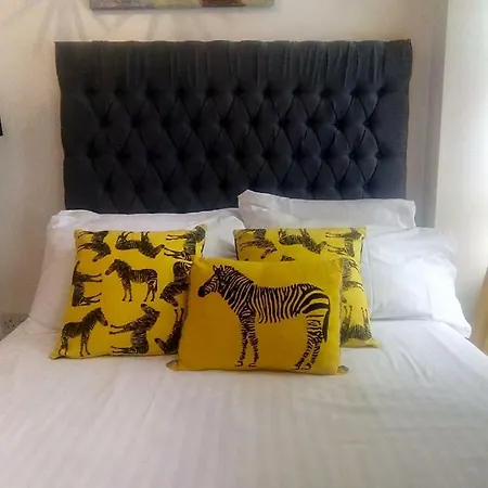 City Center Studio Next To Cabot Circus - Flat 5 *